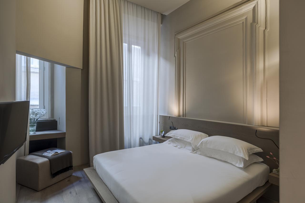 Hotel Dei Barbieri Рим Экстерьер фото