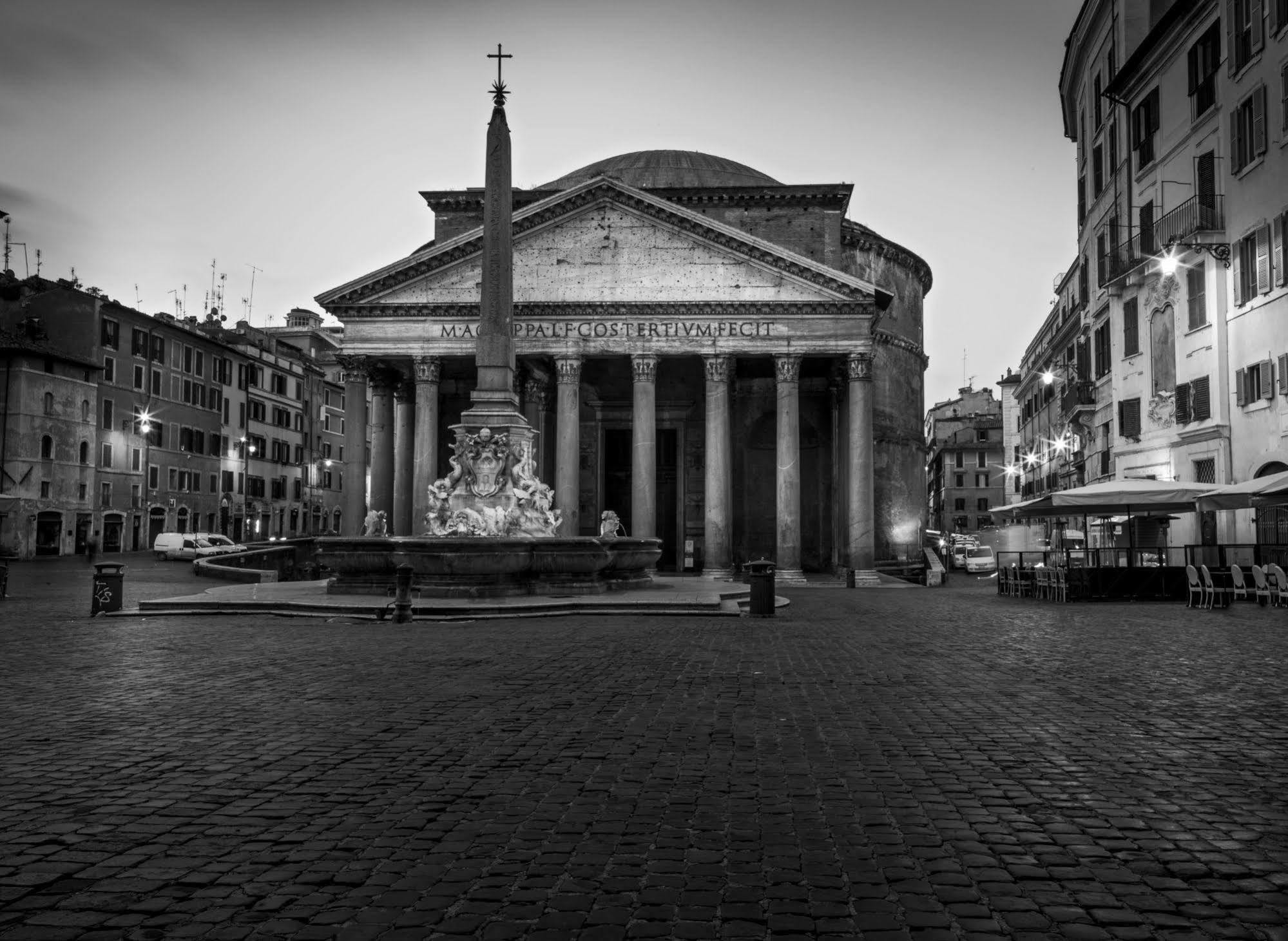 Hotel Dei Barbieri Рим Экстерьер фото